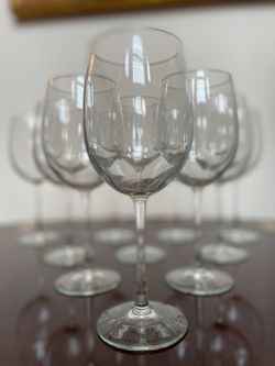 Stemmed Wine Glasses