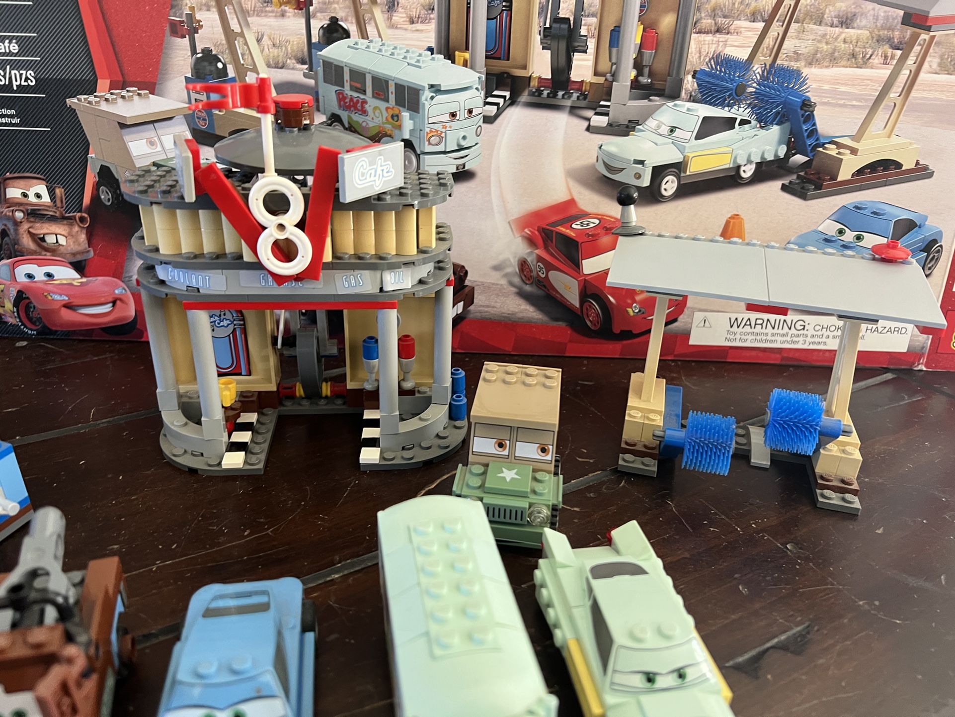 Lego Disney Cars Flo's V8 Cafe With & Box 99% Complete for Sale in Agua Dulce, CA - OfferUp
