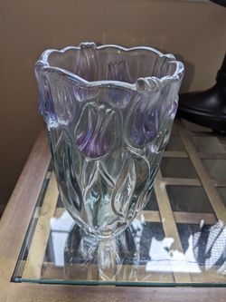 Mikasa Spring Debut 7.75" glass vase