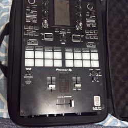 DJM-S11 mixer