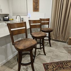 Swivel Bar Stools (3)