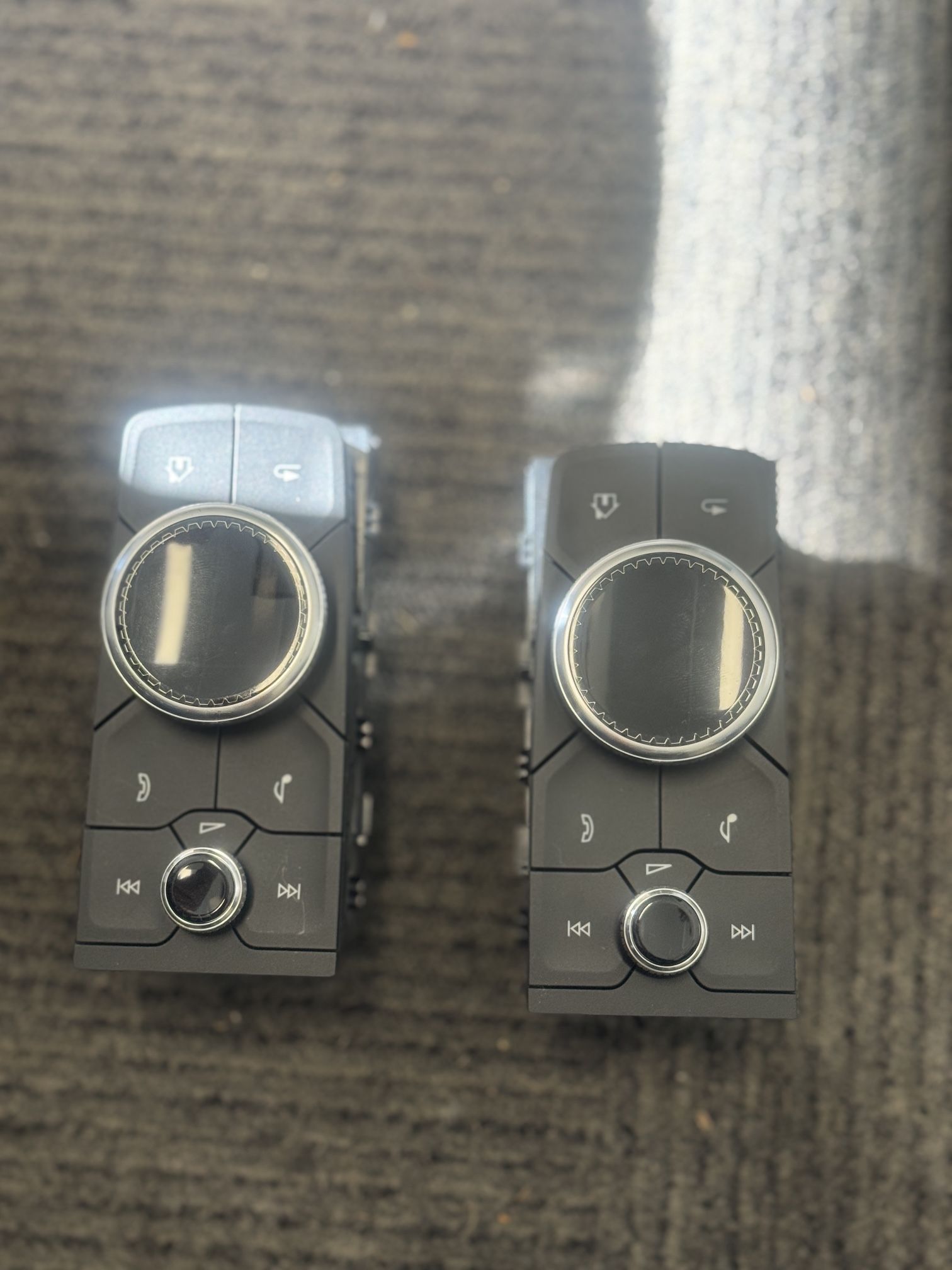 Lot Of 2 Infotainment Display Switch Knobs 2020-2025 Cadillac XT4,XT5,XT6 , CT6 OEM / New @D3