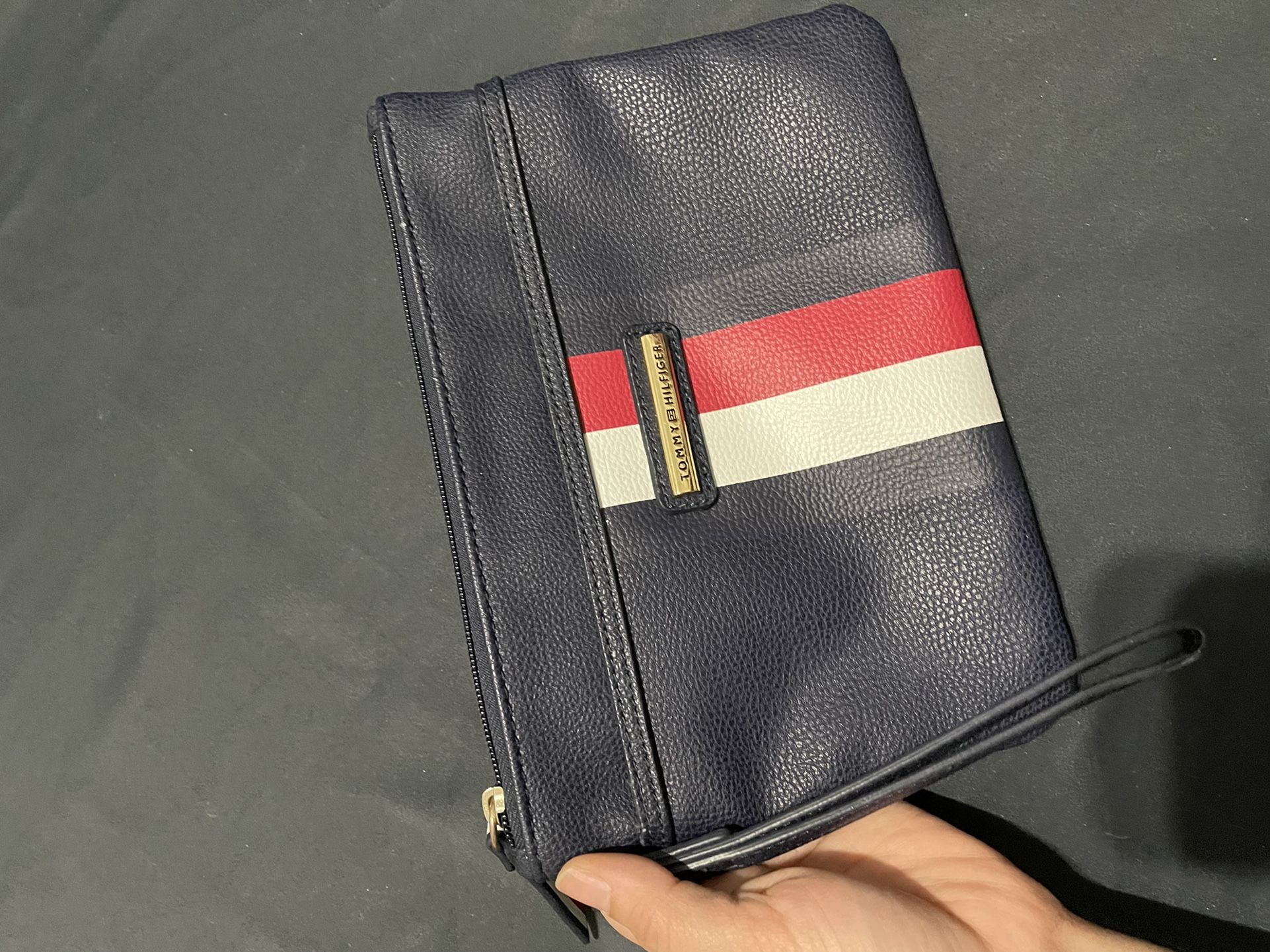 Tommy Hilfiger Hand Bag