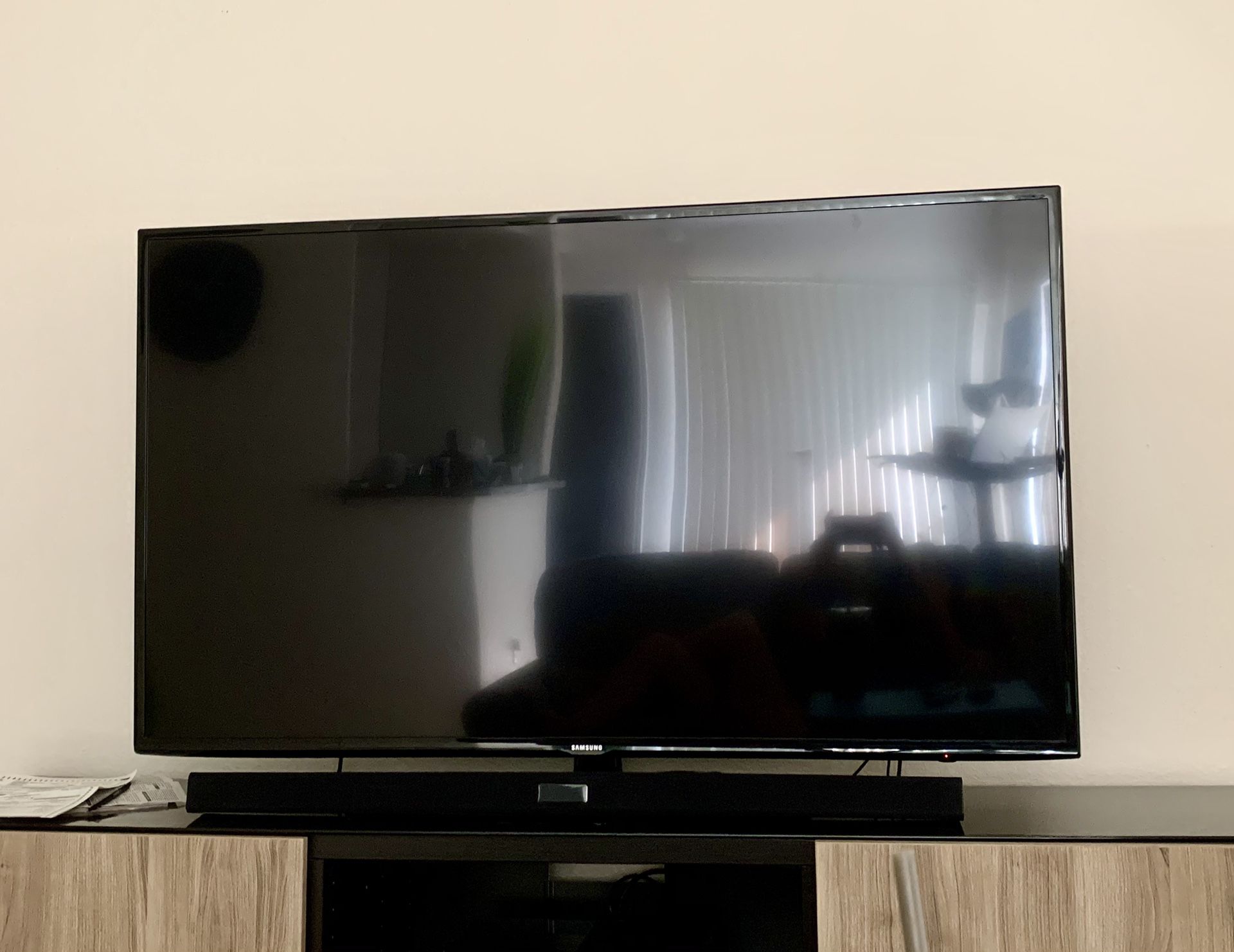 Samsung 55 inch Smart TV