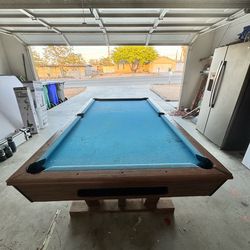Pool table