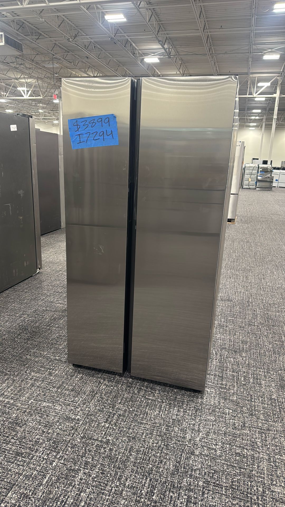 Refrigerator 