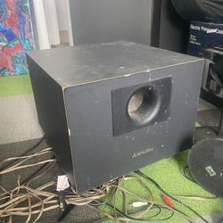 Subwoofer Mitsubishi 