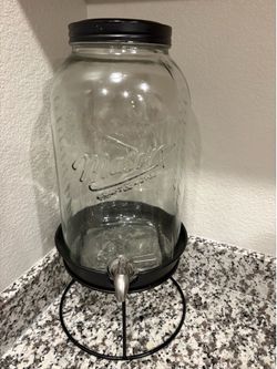 Mason Jar Drink Dispenser