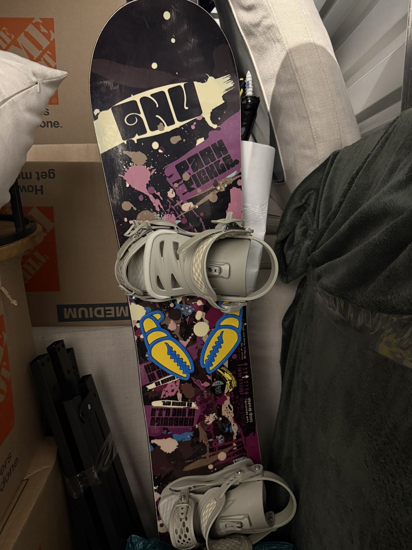 Gnu Women’s Snowboard