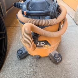 Rigid Shop Vacuum 