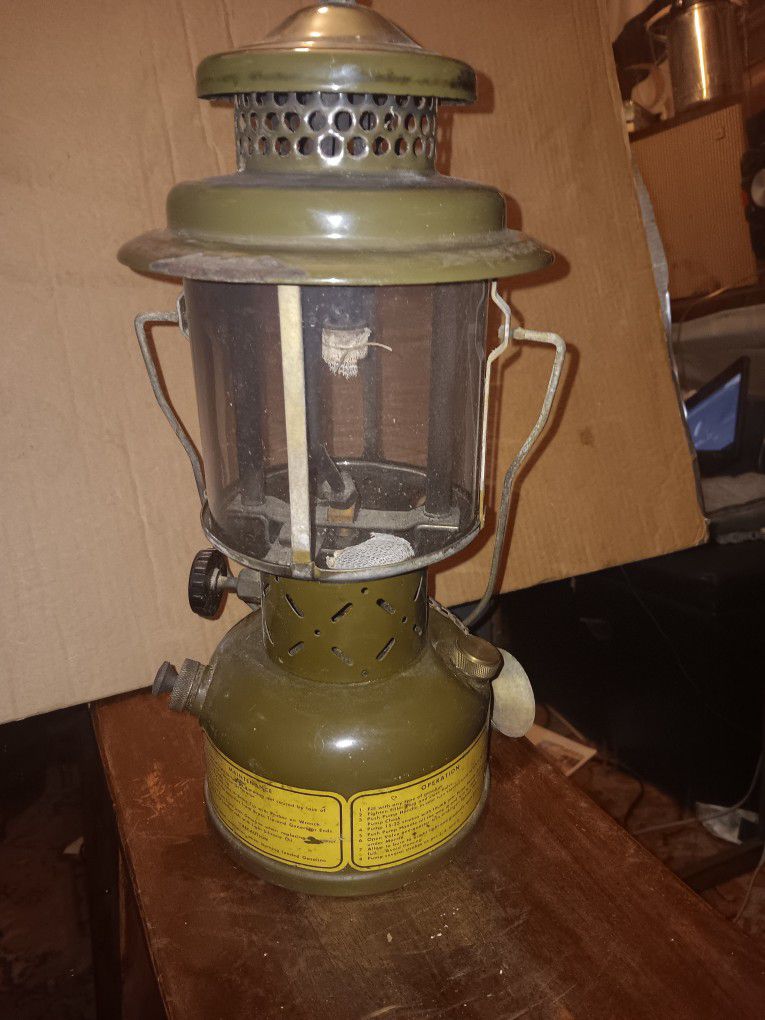 Vintage 1952 Coleman US Army Military  Gasoline Leaded Fuel Lantern  model 252A