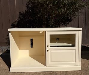 Furniture Cabinet/ tv stand