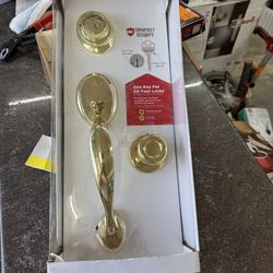 Dakota Polished Brass Single Cylinder Door Handleset with Tylo Door Knob Featuring SmartKey Security
