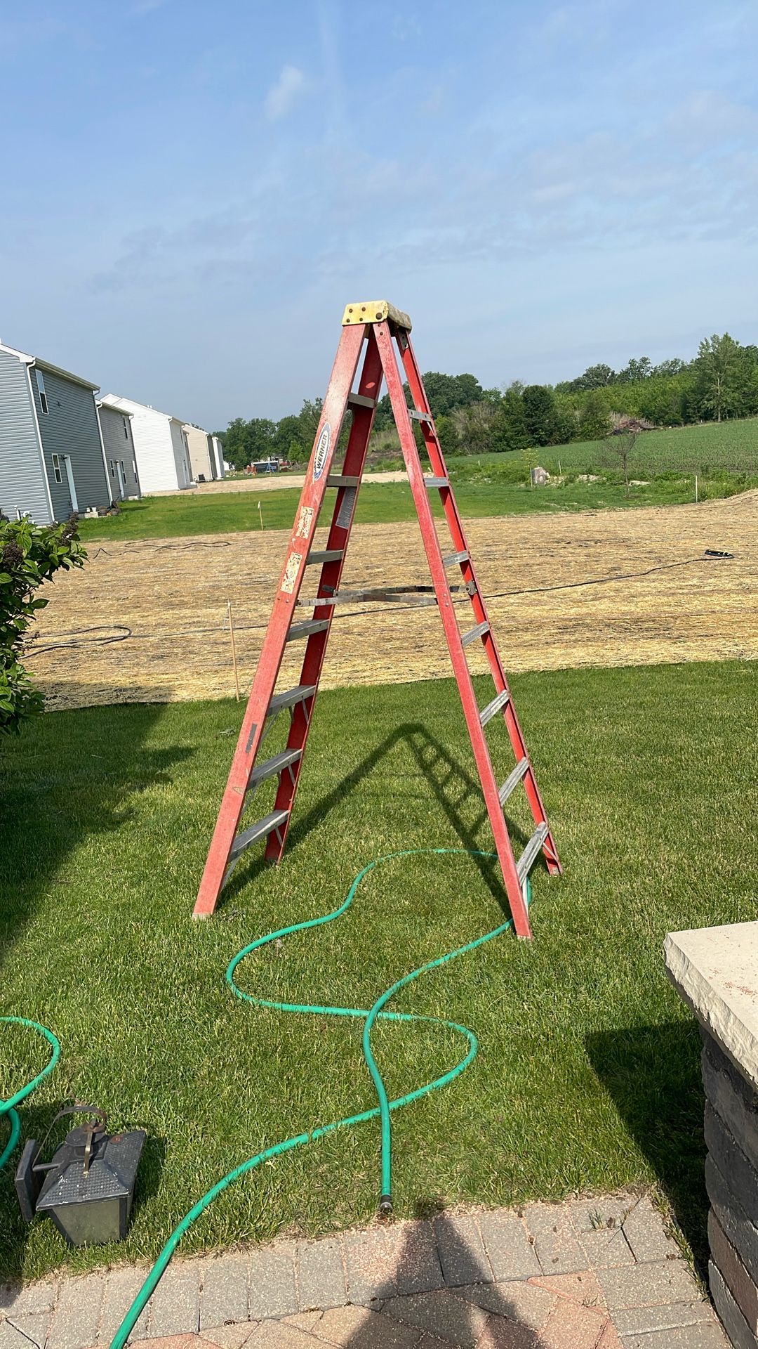 8 Ft Fiberglass Ladder
