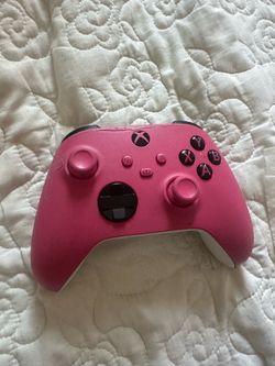 Pink Xbox One controller