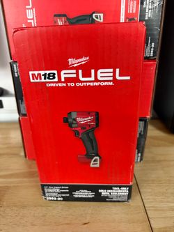 Milwaukee M18 FUEL 1/4" Hex Impact Driver 2953-20 NEW $120