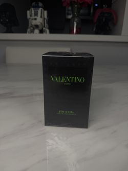 Valentino Born In Roma “Green Stravaganza “