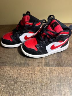 Air Jordan 1 Mid Toddler 6c