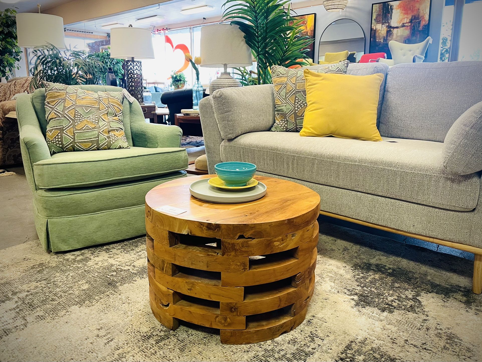 Round Wood End/Side Table