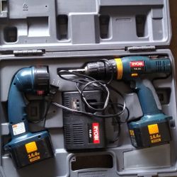 Ryobi Drill And Lamp Set