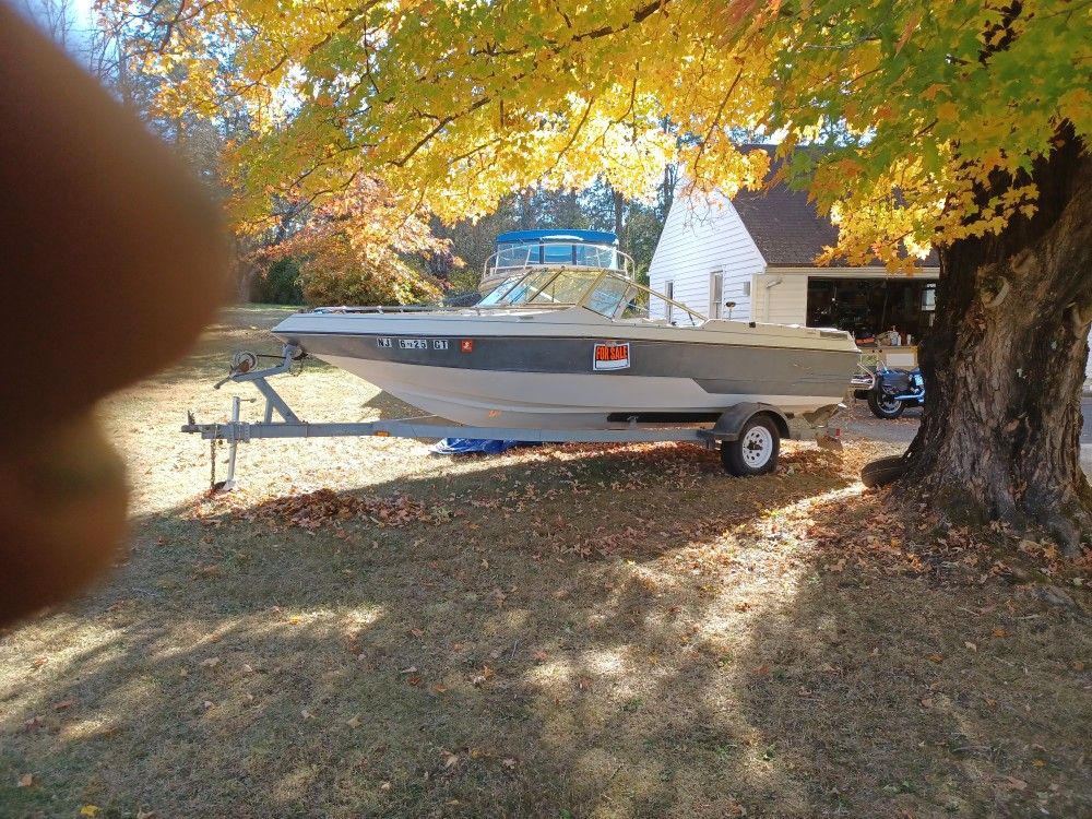 19.6 Sea Spirit Bow Rider