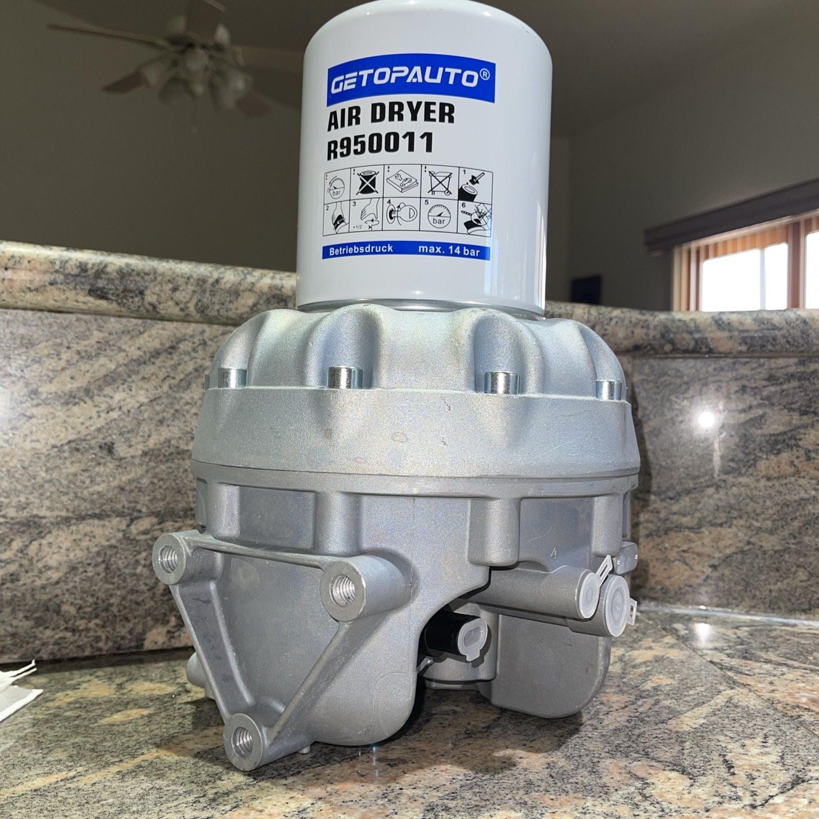 GETOPAUTO Air Dryer Filter Cartridge R950011 With Purge Tank 432-480-341-0