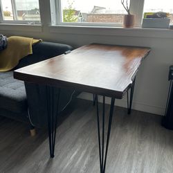 Desk Table and Chair 