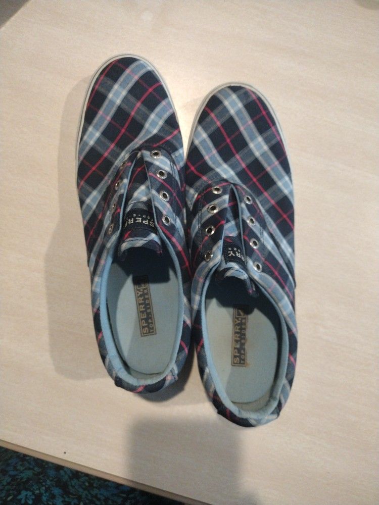 SHOES SPERRY SIZE 9.5