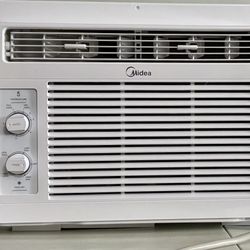 Midea AIR CONDITIONER 