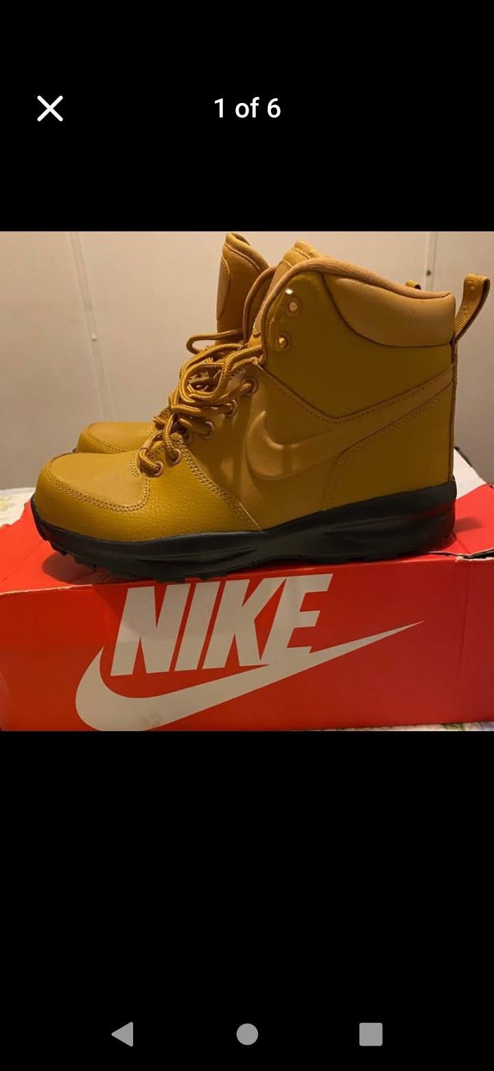Kids Nike Boots