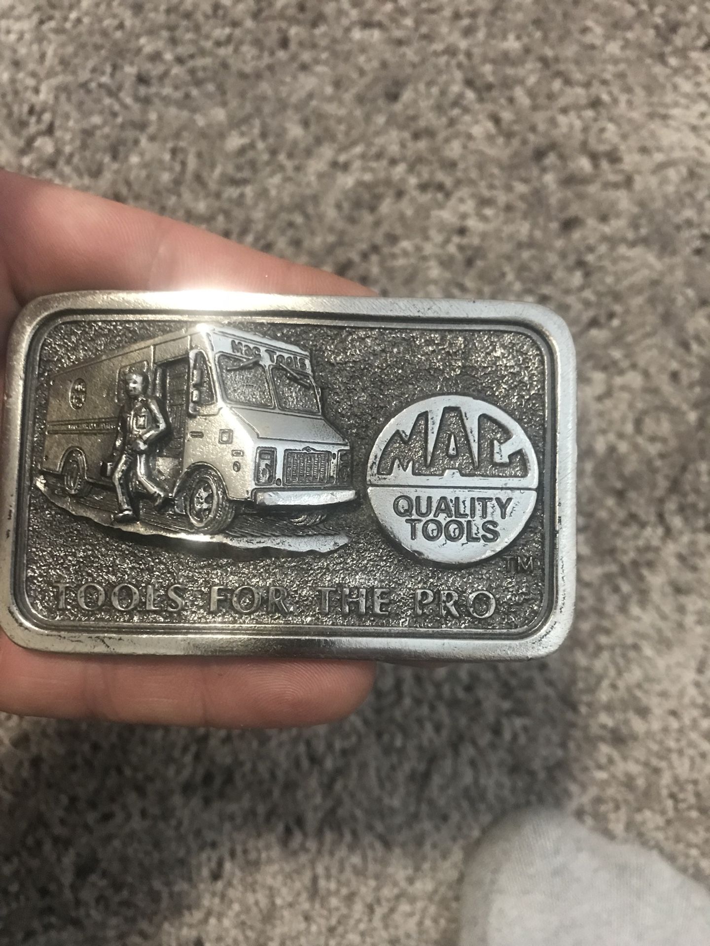 Mac tools belt buckle