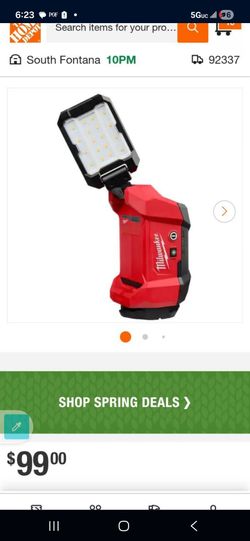 Milwuakee multidirectional flood light