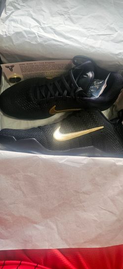 Kobe 11 Elite protro fade to black