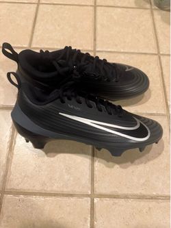 Size 8 - brand new Nike Vapor speed 3 football cleats