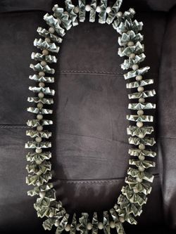 Graduation leis