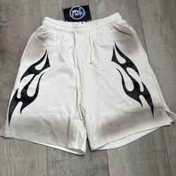 Hellstar Men's White Black Flame Motif Elastic Waistband Sweat Shorts Size S NWT