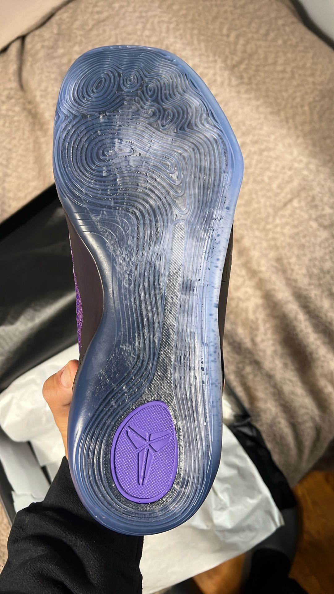 DS Kobe IX “Moonwalkers” Size 13 Never Worn - www  display picture 1