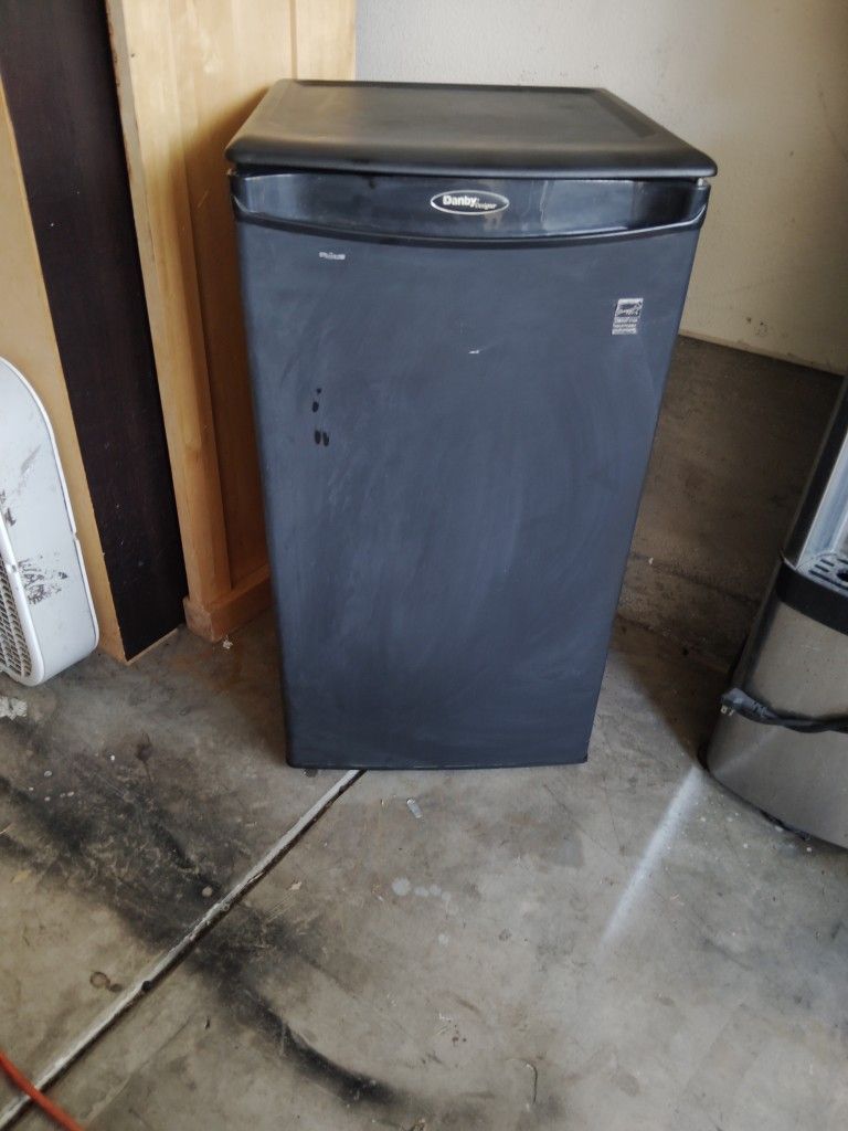 Danby Refrigerator designer