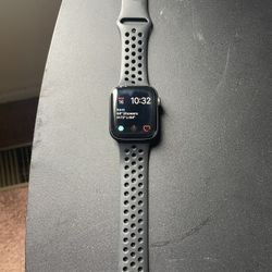 Apple Watch 5 Nike Series 