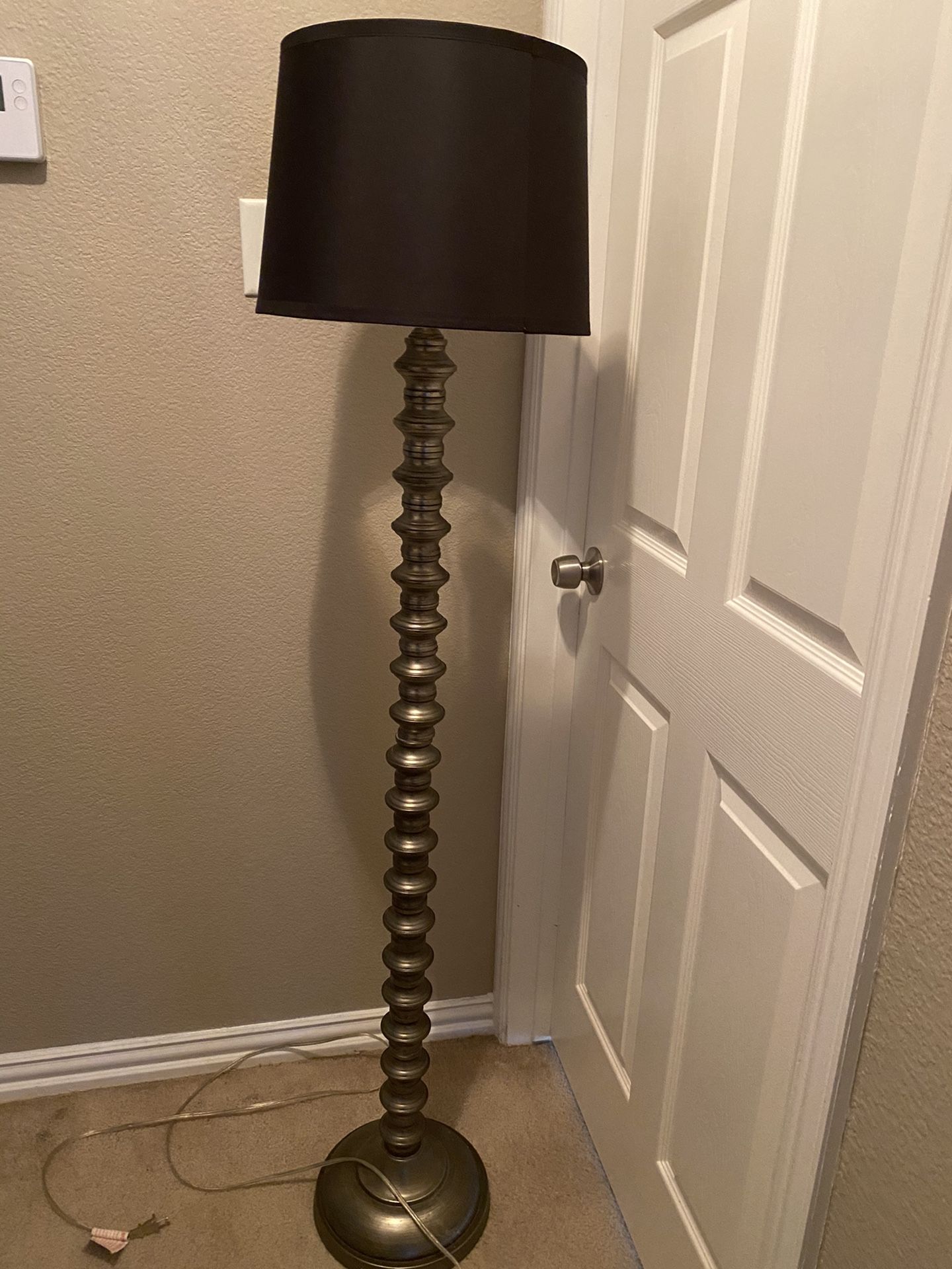 Floor lamp