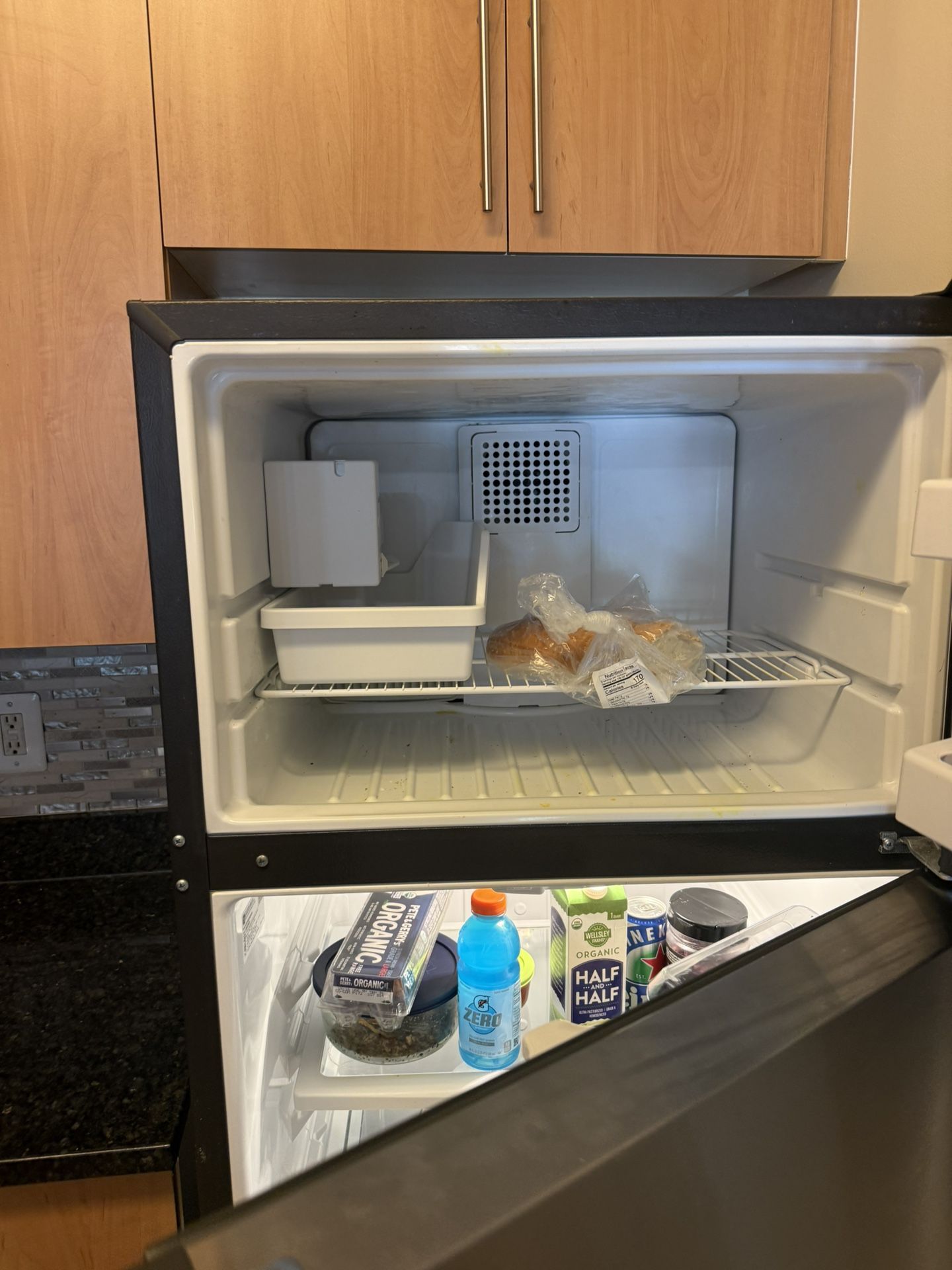 GE Refrigerator 