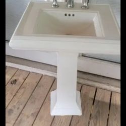 Koeler Pedestal Sink