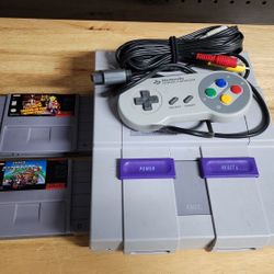 Super Nintendo Bundle (Missing Power Cable)