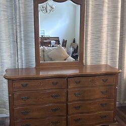 Dresser