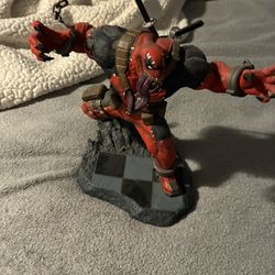 Venom Deadpool Figures 