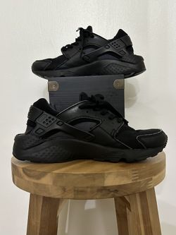 Nike Air Huarache "Triple Black" - Size 4