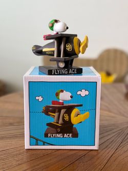 San Diego Padres Snoopy Flying Ace Bobblehead