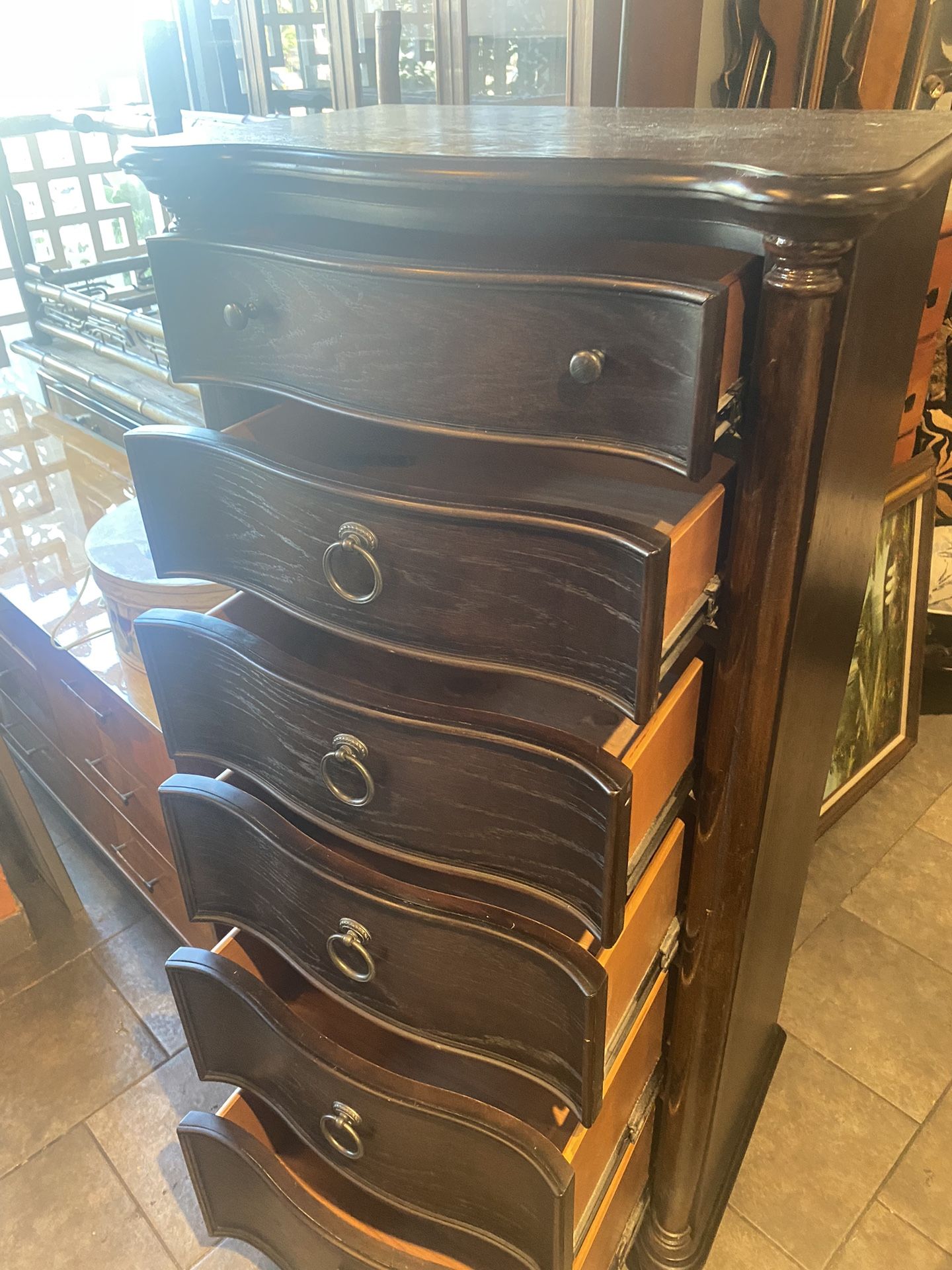 Awesome tall dressers, wellmade awesome drawers for Sale in San Diego