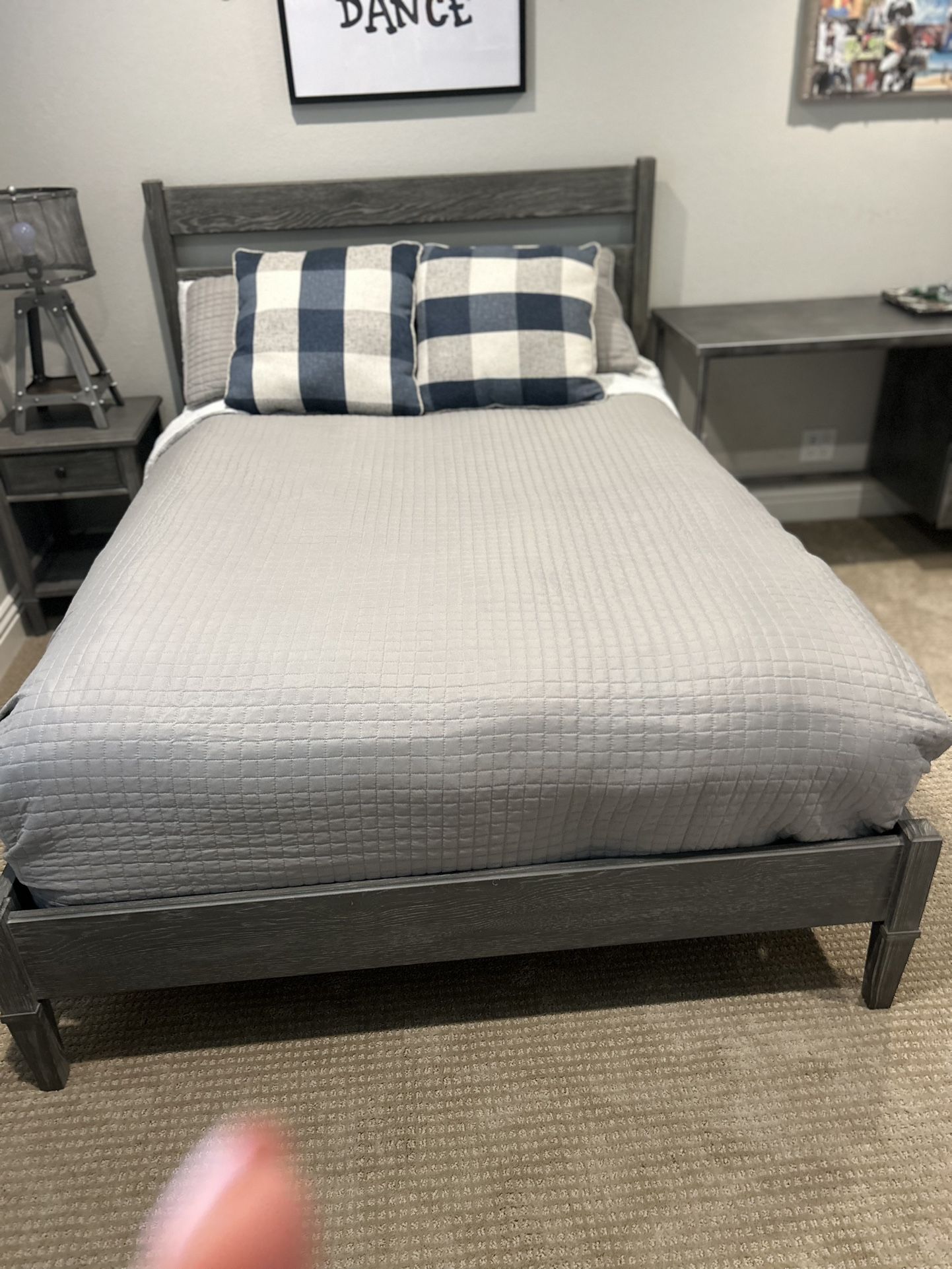 Pottery Barn Queen Wood Bed, Desk, Side Table And Lamp