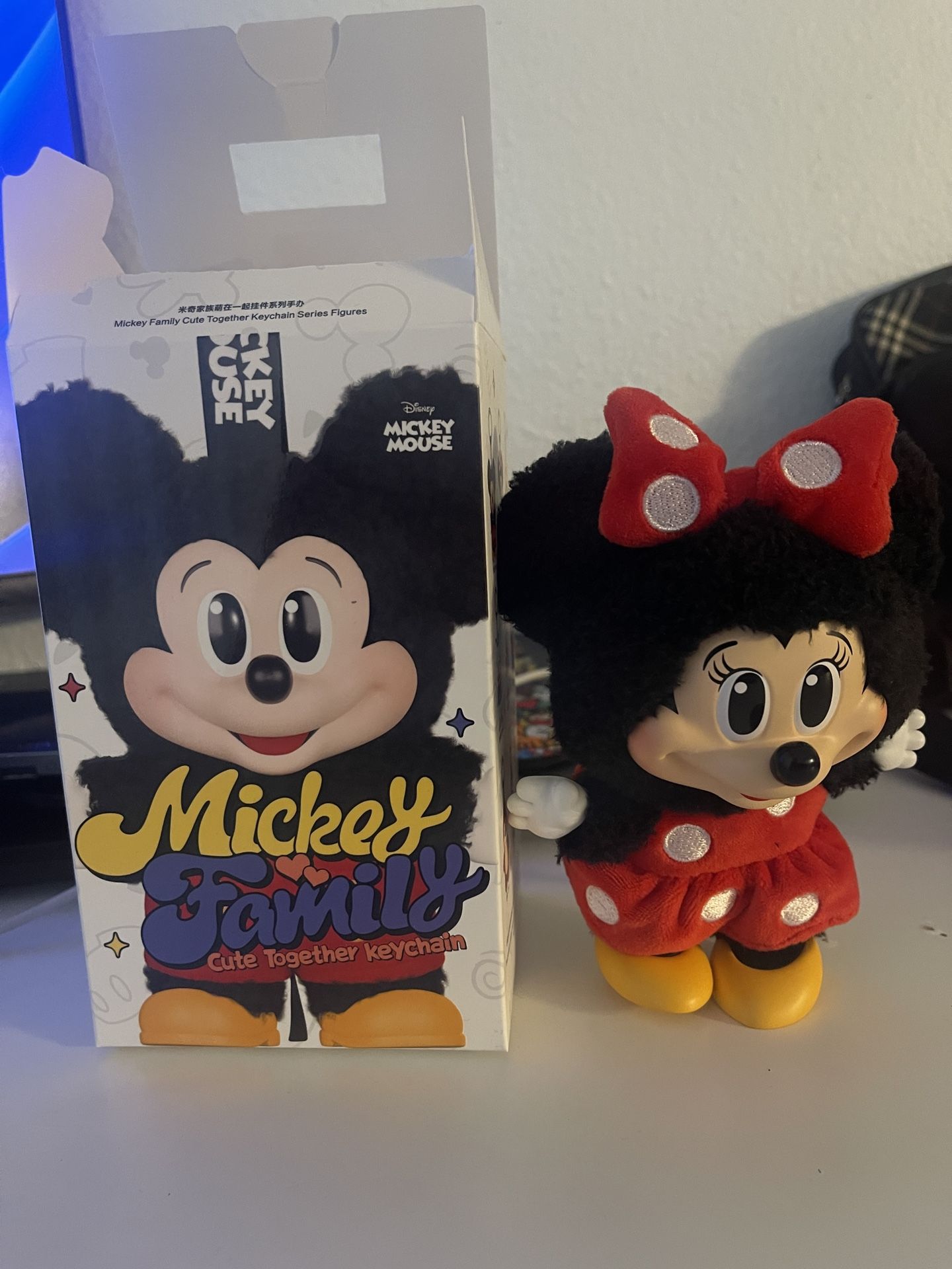 Brand new Pop Mart Mickey Family